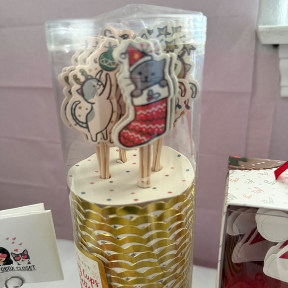 π Holiday & Game Day Cupcake Cups β Brand New! ππ - Picture 4 of 7